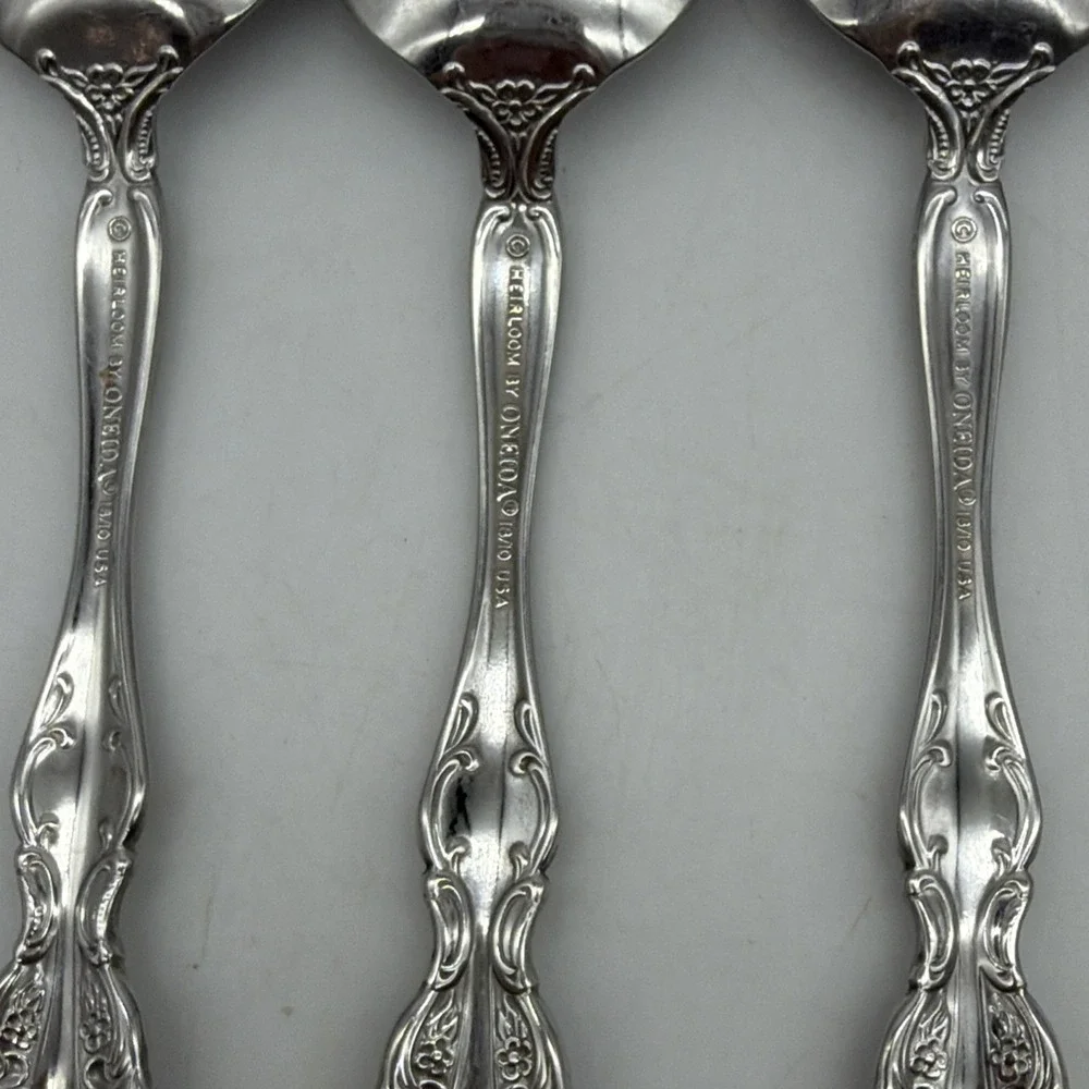 (7X) Oneida MICHELANGELO HERITAGE Stainless DINNER SPOON OVAL SOUP Silverware